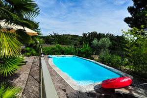 contact ou réserver une location de maison avec piscine privé en Ardèche